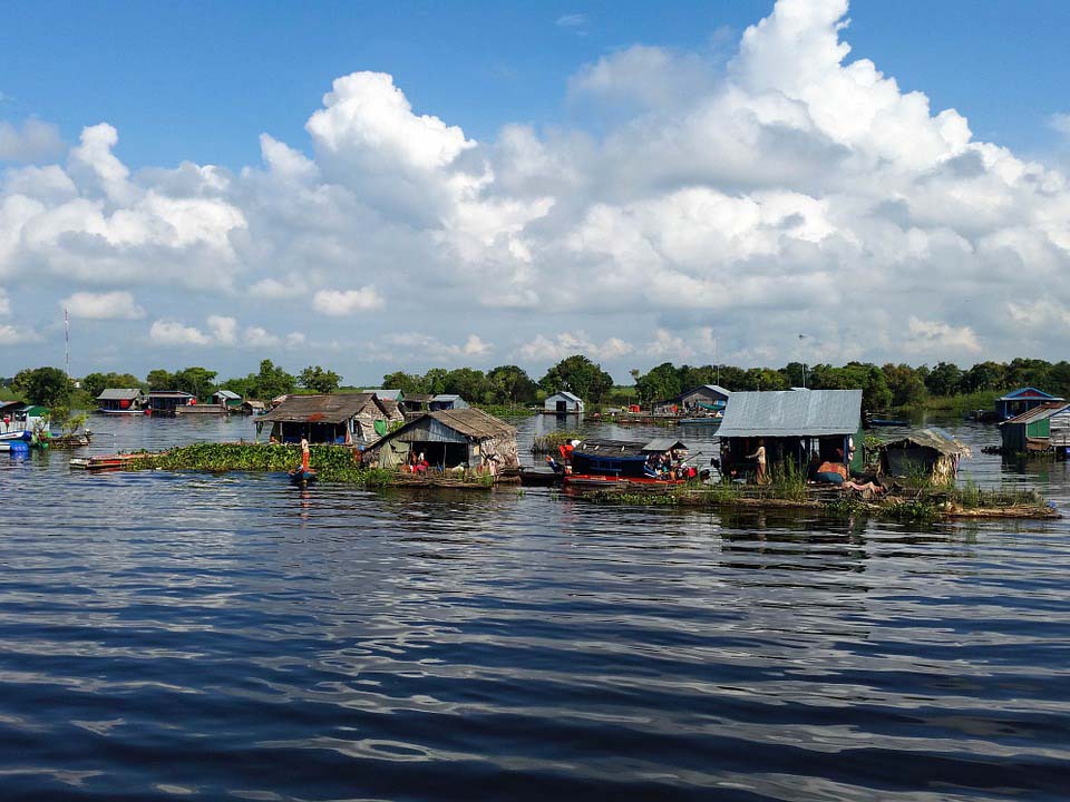 Ondong Rossey, Floating Villages and Battambang