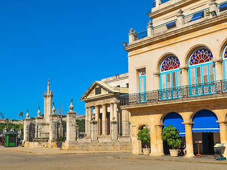 Walking City Tour of Havana