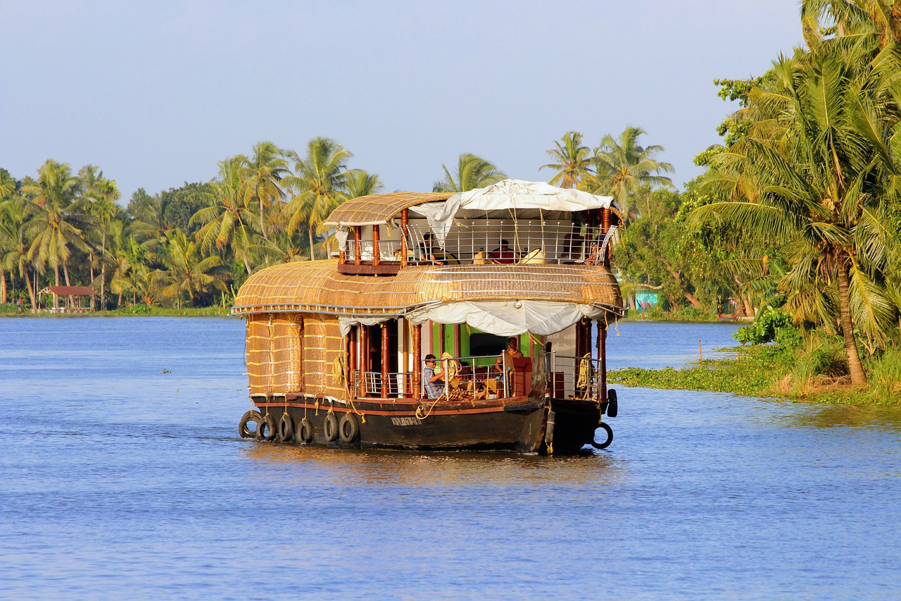 Classic Kerala and the Beach - Alleppey, Houseboat